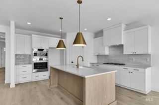 1730 N Green Pine Ln, Star, ID 83669