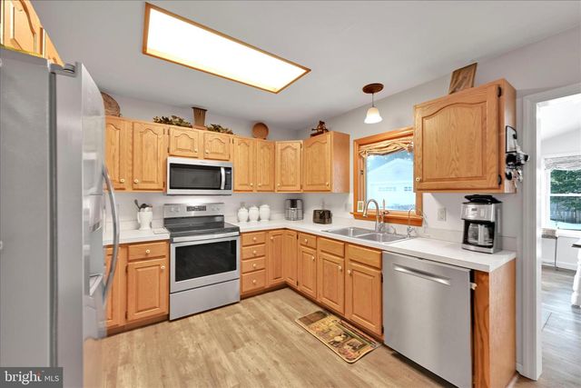 224 CIRCLE DR, Quarryville, PA 17566