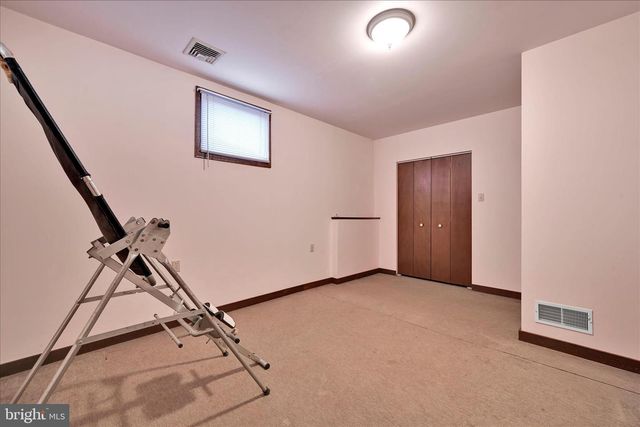 224 CIRCLE DR, Quarryville, PA 17566