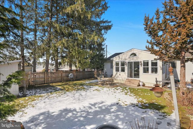 224 CIRCLE DR, Quarryville, PA 17566