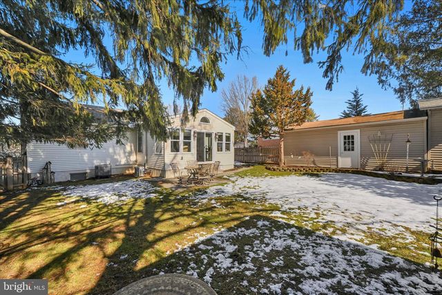 224 CIRCLE DR, Quarryville, PA 17566