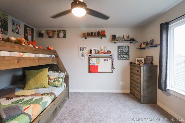 12811 S 5th Place, Jenks, OK 74037