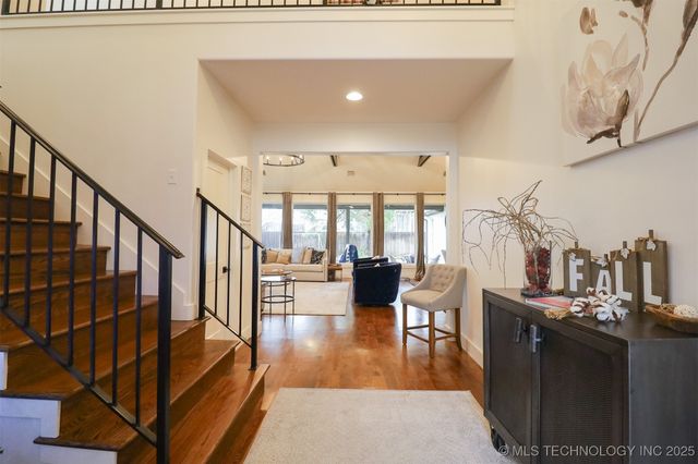 12811 S 5th Place, Jenks, OK 74037