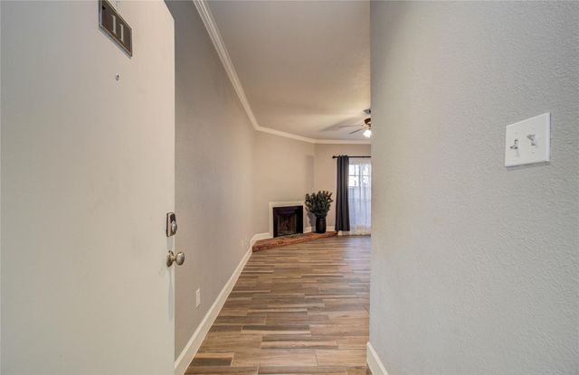 9707 Richmond Avenue 11, Houston, TX 77042