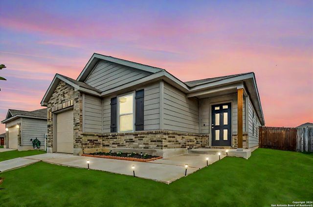 7618 Capstone Rdg, San Antonio, TX 78244