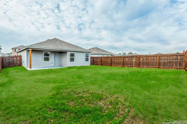 7618 Capstone Rdg, San Antonio, TX 78244