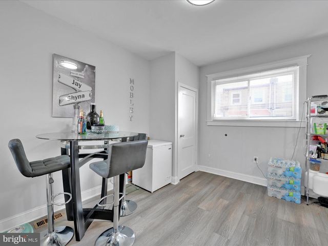 291 N WYCOMBE AVE, Lansdowne, PA 19050