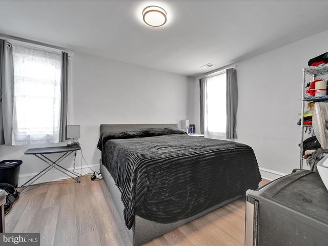 291 N WYCOMBE AVE, Lansdowne, PA 19050