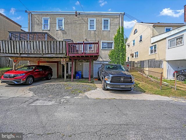 291 N WYCOMBE AVE, Lansdowne, PA 19050