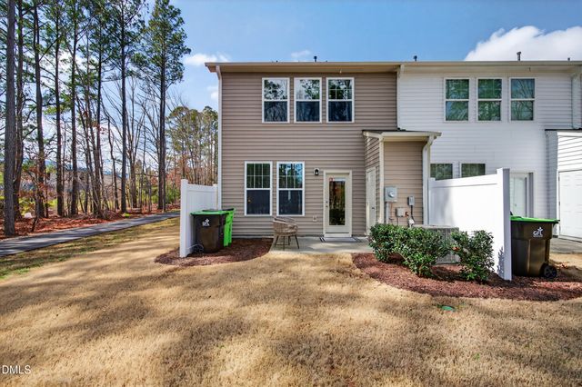 1000 Sweet Woodruff Drive, Zebulon, NC 27597