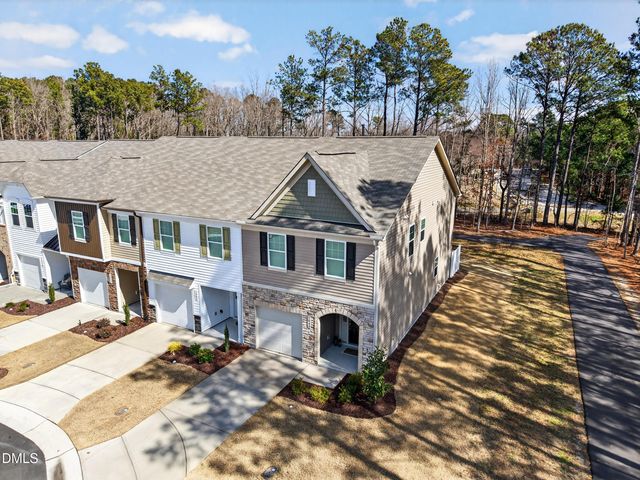1000 Sweet Woodruff Drive, Zebulon, NC 27597