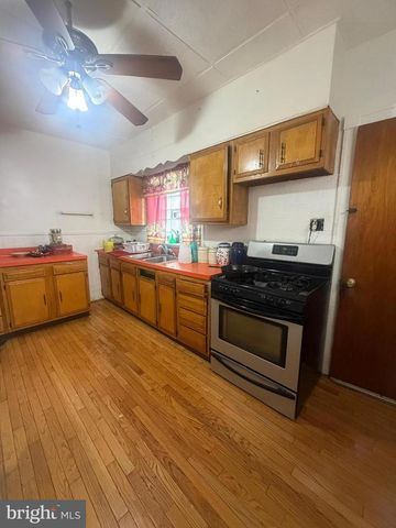 4424 N 8TH ST, Philadelphia, PA 19140