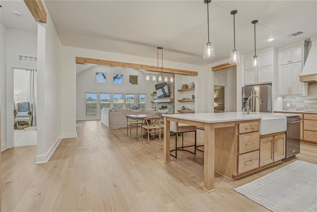 23059 Oaklawn Avenue, Washington, OK 73093