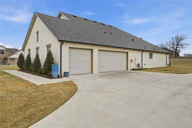 23059 Oaklawn Avenue, Washington, OK 73093