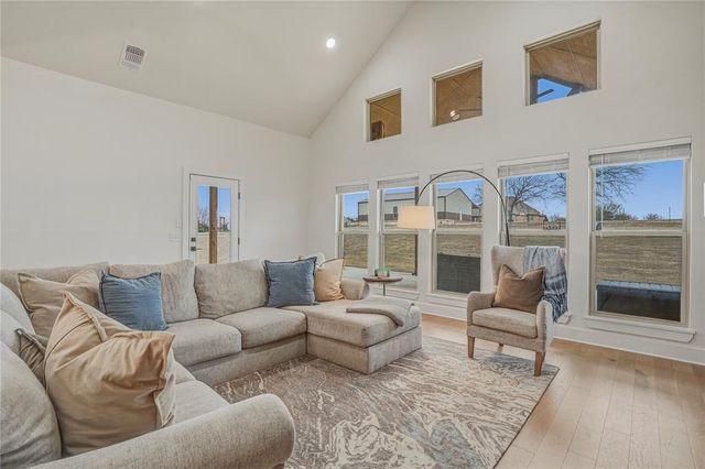 23059 Oaklawn Avenue, Washington, OK 73093