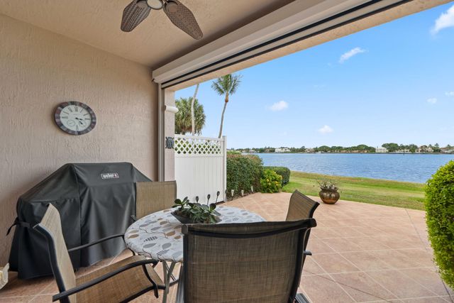 132 Las Brisas Circle, Hypoluxo, FL 33462
