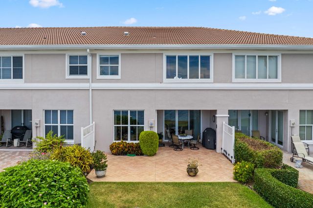 132 Las Brisas Circle, Hypoluxo, FL 33462
