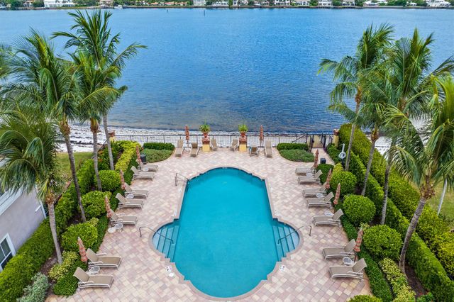 132 Las Brisas Circle, Hypoluxo, FL 33462