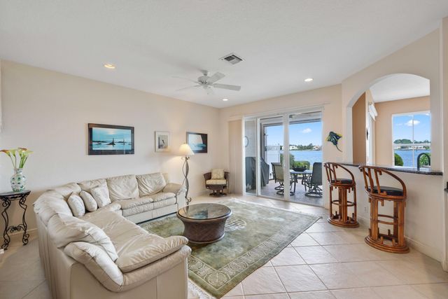 132 Las Brisas Circle, Hypoluxo, FL 33462