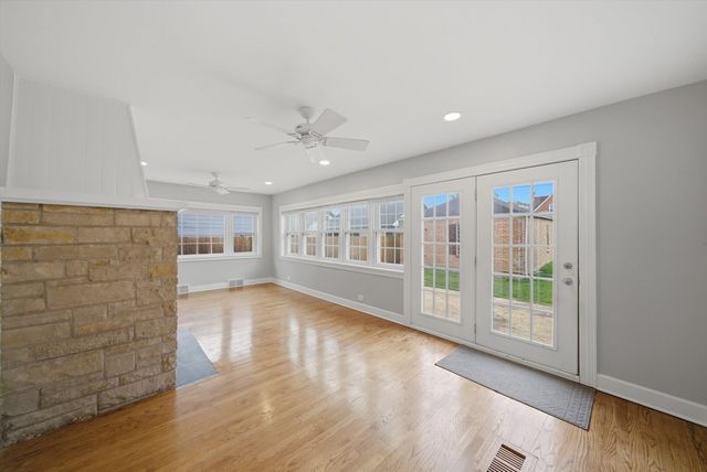 7821 W Thorndale Avenue, Chicago, IL 60631
