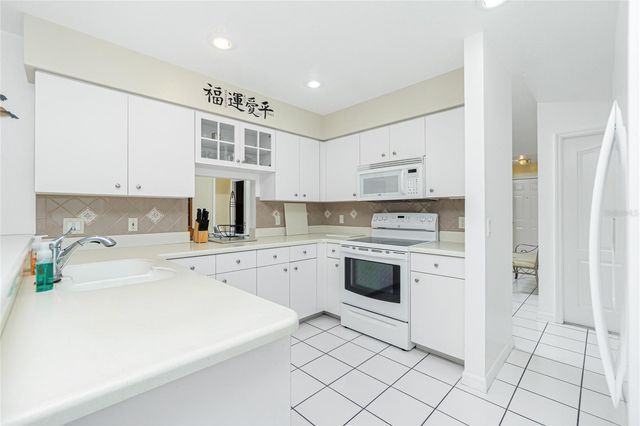 2 BUNKER WAY, Rotonda West, FL 33947