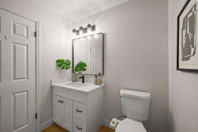 416 Portofino Drive 206, San Carlos, CA 94070