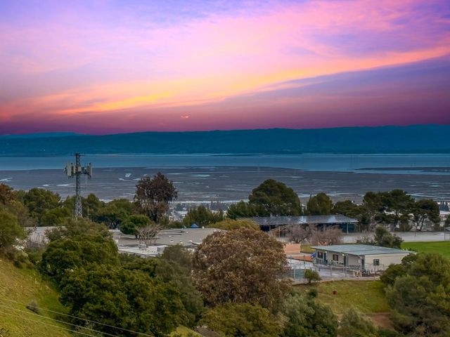 416 Portofino Drive 206, San Carlos, CA 94070