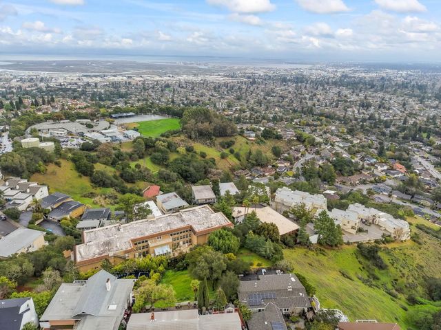 416 Portofino Drive 206, San Carlos, CA 94070