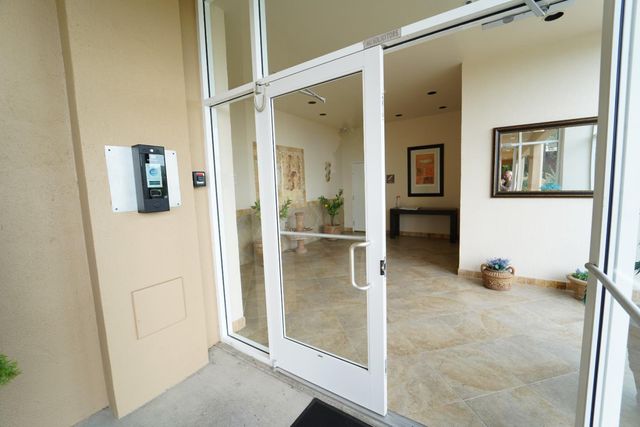 416 Portofino Drive 206, San Carlos, CA 94070