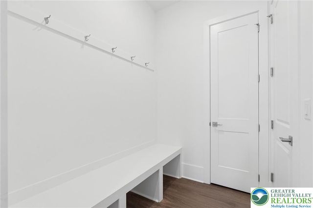 5683 Frederick Drive, Freemansburg, PA 18017