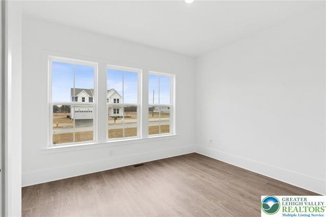 5683 Frederick Drive, Freemansburg, PA 18017