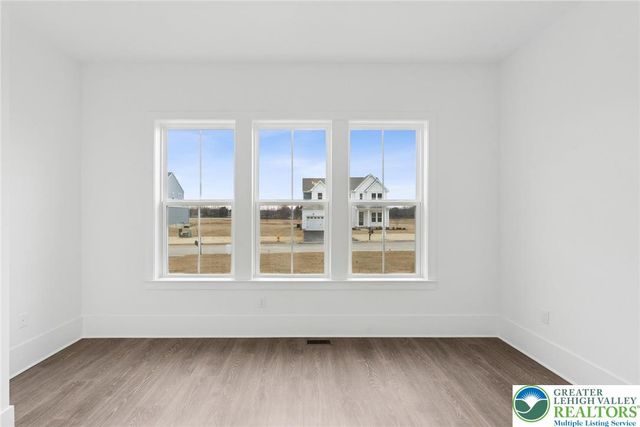 5683 Frederick Drive, Freemansburg, PA 18017