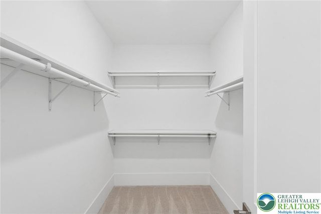 5683 Frederick Drive, Freemansburg, PA 18017