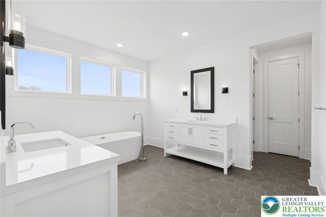 5683 Frederick Drive, Freemansburg, PA 18017