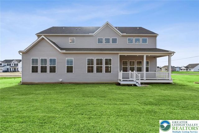 5683 Frederick Drive, Freemansburg, PA 18017