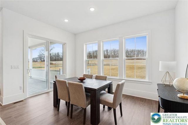 5683 Frederick Drive, Freemansburg, PA 18017