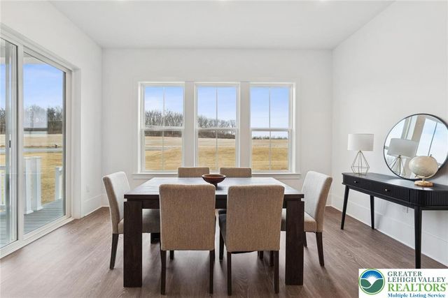 5683 Frederick Drive, Freemansburg, PA 18017