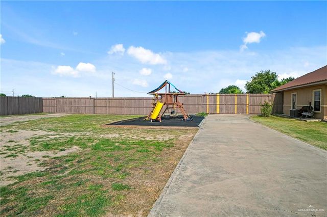 678 La Mesa Street, Rio Grande City, TX 78582