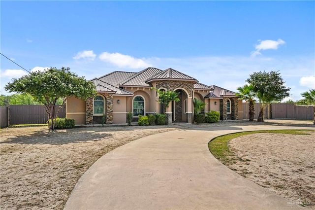 678 La Mesa Street, Rio Grande City, TX 78582