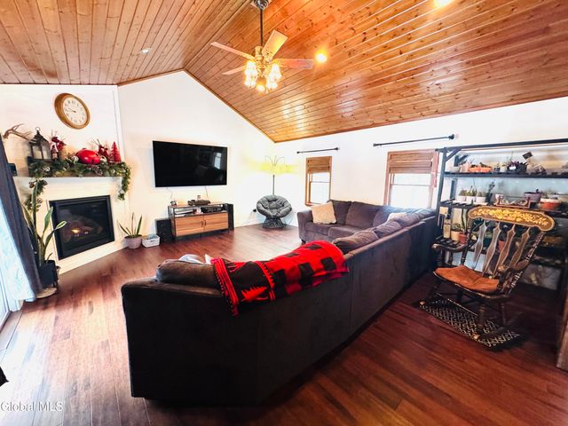 88 County Route 25, Granville, NY 12832