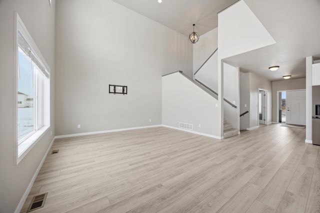 4759 32 Street S, Fargo, ND 58104