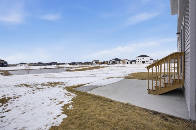 4759 32 Street S, Fargo, ND 58104