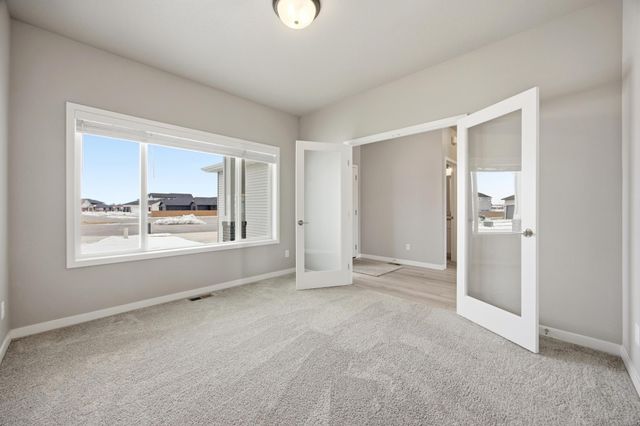 4759 32 Street S, Fargo, ND 58104