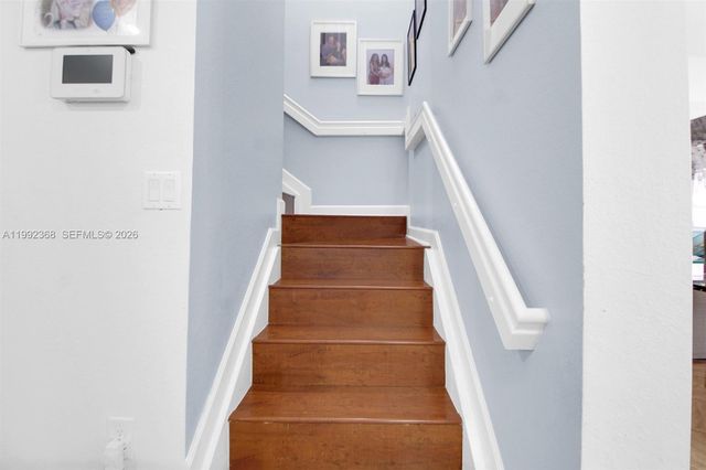 3323 W 90th Ter, Hialeah, FL 33018