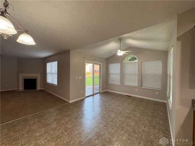 292 Hess Court, Fairborn, OH 45324