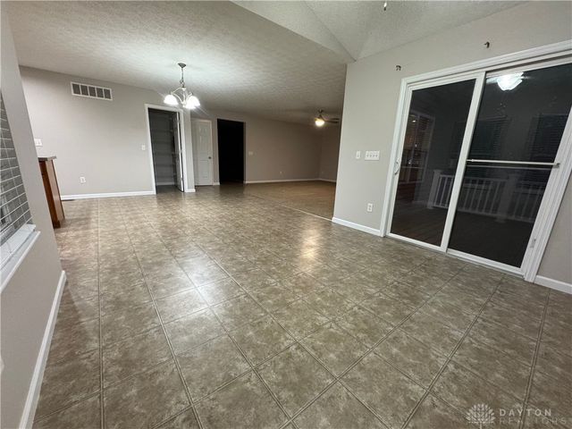 292 Hess Court, Fairborn, OH 45324