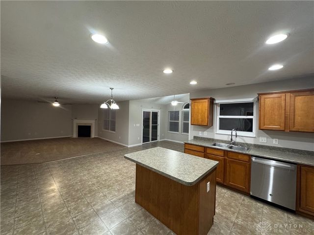 292 Hess Court, Fairborn, OH 45324
