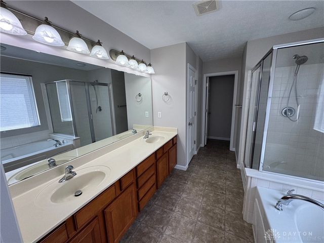 292 Hess Court, Fairborn, OH 45324