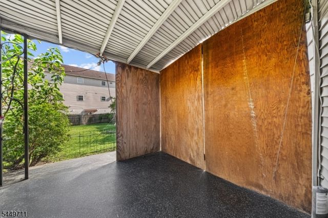 373 Oak St, Passaic City, NJ 07055