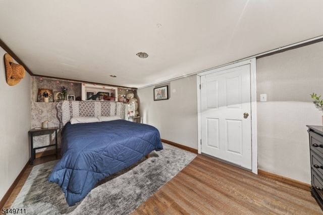 373 Oak St, Passaic City, NJ 07055